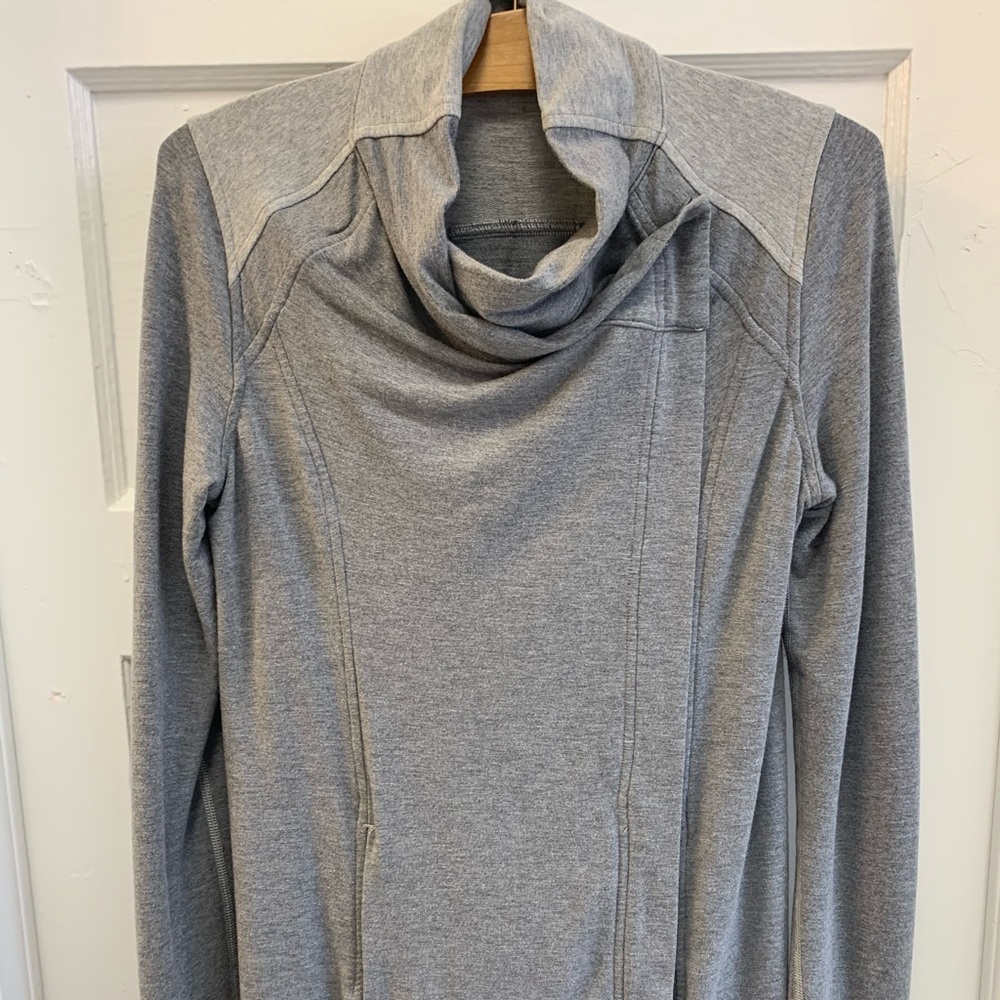 Lululemon Coast Wrap size 4